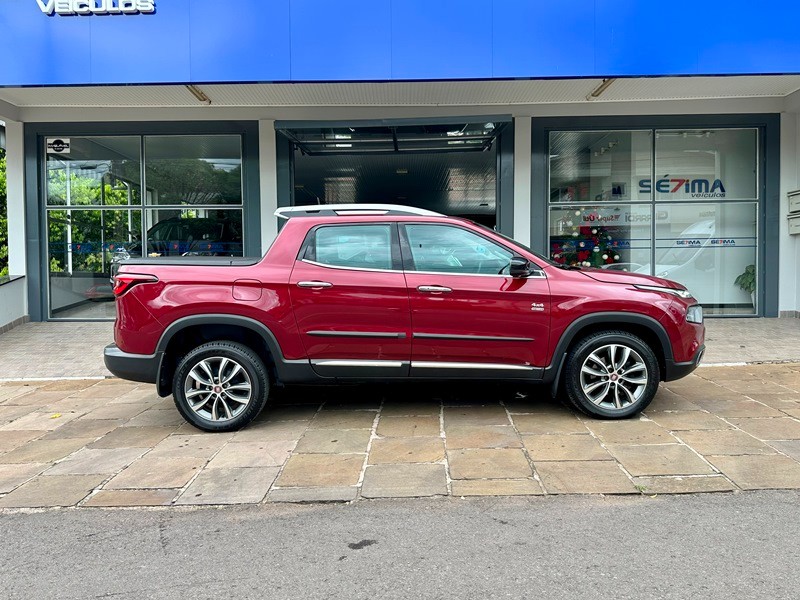 FIAT TORO VOLCANO 2.0 16V 4X4 DIESEL AT9 2020 2017/2017 SÉTIMA VEÍCULOS GUAPORÉ / Carros no Vale