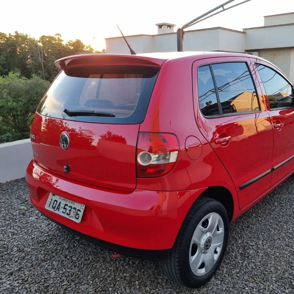 VOLKSWAGEN FOX 1.0 ITREND 8V 2010/2010 MG VEÍCULOS ARROIO DO MEIO / Carros no Vale