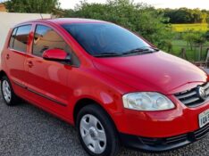 VOLKSWAGEN FOX 1.0 ITREND 8V 2010/2010 MG VEÍCULOS ARROIO DO MEIO / Carros no Vale