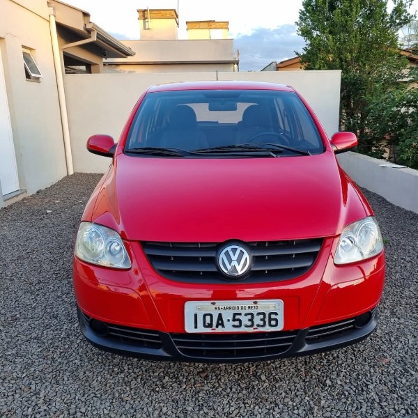 VOLKSWAGEN FOX 1.0 ITREND 8V 2010/2010 MG VEÍCULOS ARROIO DO MEIO / Carros no Vale