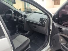 FORD FIESTA 1.0 8V /CLASS 8V 2011/2011 MG VEÍCULOS ARROIO DO MEIO / Carros no Vale