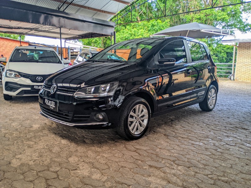 VOLKSWAGEN FOX 1.6 CONNECT 8V 2020/2021 RICARDO VEÍCULOS TEUTÔNIA / Carros no Vale