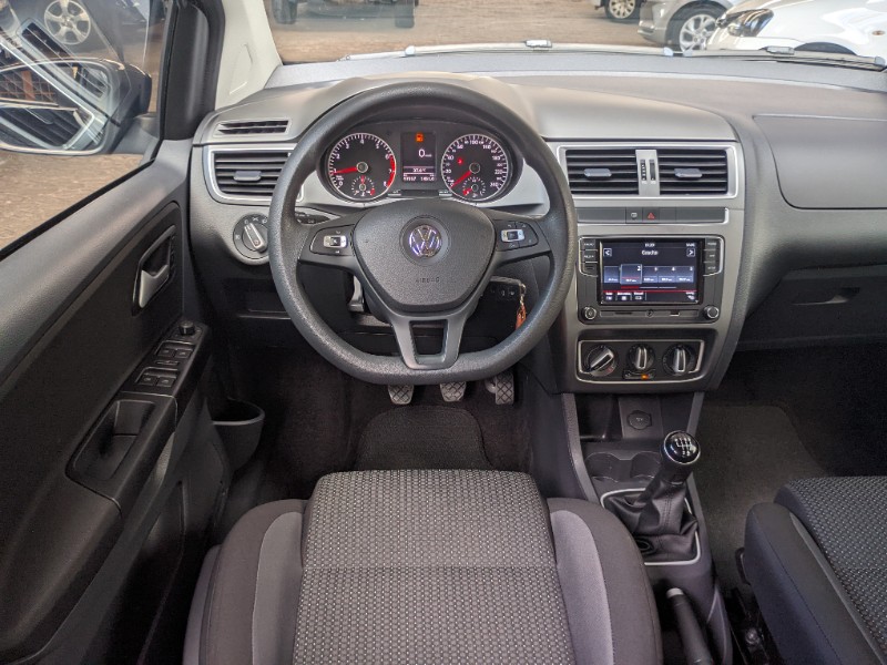 VOLKSWAGEN FOX 1.6 CONNECT 8V 2020/2021 RICARDO VEÍCULOS TEUTÔNIA / Carros no Vale