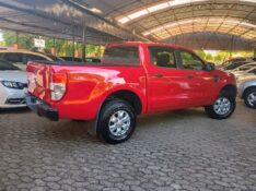 FORD RANGER 2.5 XLS 4X2 CD 16V 2014/2015 RICARDO VEÍCULOS TEUTÔNIA / Carros no Vale