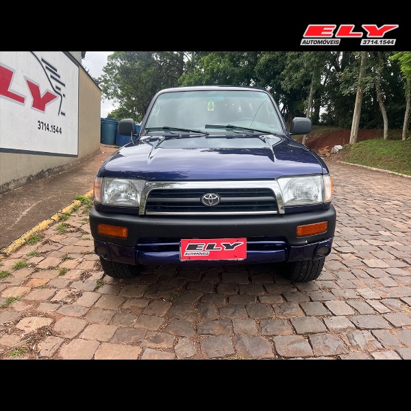 TOYOTA HILUX SW4 2.7 SW4 1997/1997 ELY AUTOMÓVEIS LAJEADO / Carros no Vale