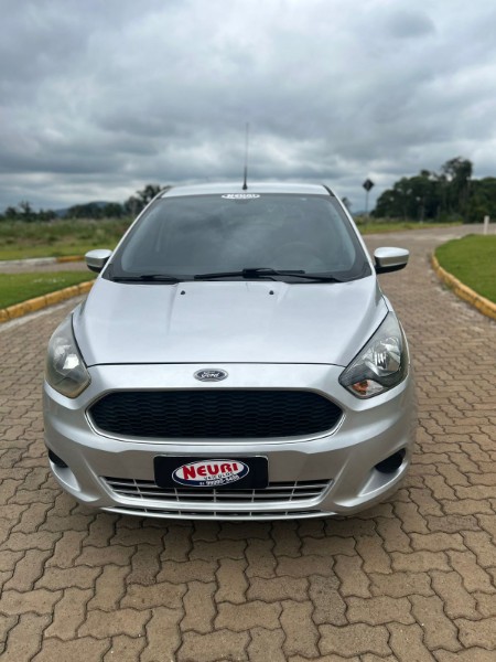 FORD KA 1.0 SE/SE PLUS TIVCT FLEX 5P /2018 NEURI VEÍCULOS LAJEADO / Carros no Vale