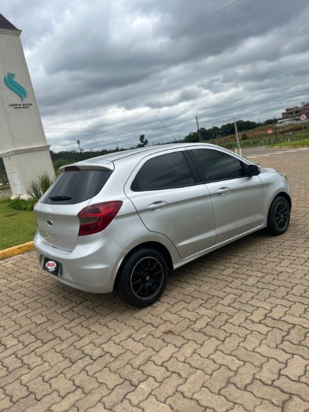 FORD KA 1.0 SE/SE PLUS TIVCT FLEX 5P /2018 NEURI VEÍCULOS LAJEADO / Carros no Vale