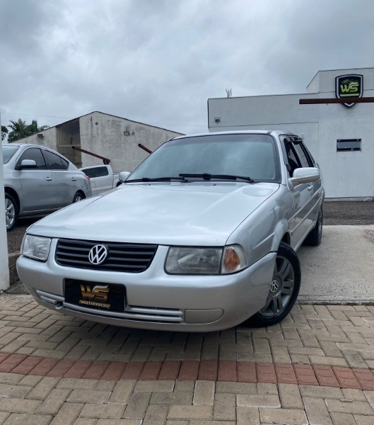 VOLKSWAGEN SANTANA 1.8 MI 2004/2004 WS MULTIMARCAS VENÂNCIO AIRES / Carros no Vale