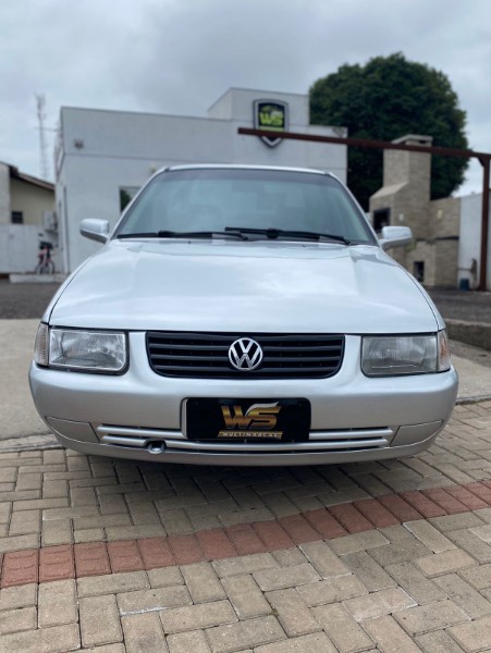 VOLKSWAGEN SANTANA 1.8 MI 2004/2004 WS MULTIMARCAS VENÂNCIO AIRES / Carros no Vale