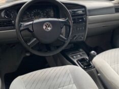 VOLKSWAGEN SANTANA 1.8 MI 2004/2004 WS MULTIMARCAS VENÂNCIO AIRES / Carros no Vale