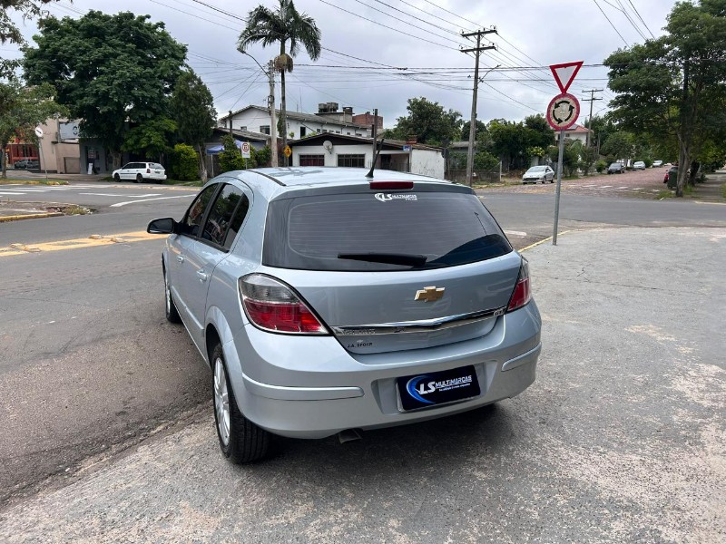 CHEVROLET VECTRA GT VECTRA GT 2.0 MPFI 8V FLEXPOWER MEC. 2010/2010 LS MULTIMARCAS VENÂNCIO AIRES / Carros no Vale