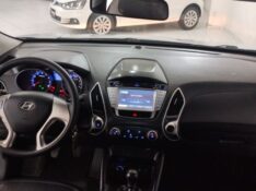 HYUNDAI IX35 2.0 GLS 2012/2012 TIAGO AUTOMÓVEIS VENÂNCIO AIRES / Carros no Vale