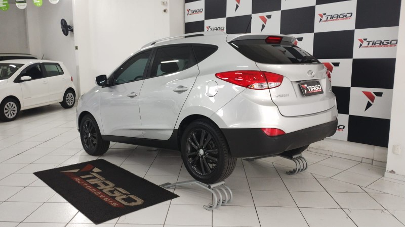 HYUNDAI IX35 2.0 GLS 2012/2012 TIAGO AUTOMÓVEIS VENÂNCIO AIRES / Carros no Vale