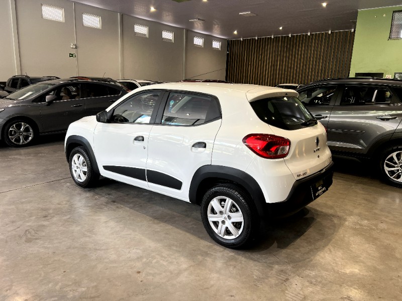 RENAULT KWID 1.0 ZEN 12V 2021 2020/2021 M&C AUTOMÓVEIS CAXIAS DO SUL / Carros no Vale