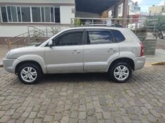 HYUNDAI TUCSON GL 2.0 2007/2007 ALTERNATIVA VEÍCULOS LAJEADO / Carros no Vale