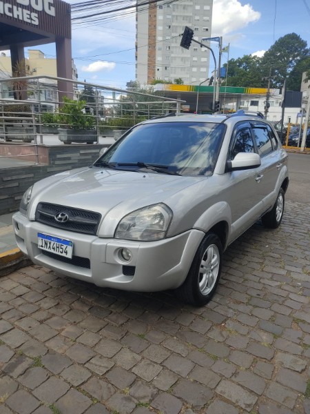 HYUNDAI TUCSON GL 2.0 2007/2007 ALTERNATIVA VEÍCULOS LAJEADO / Carros no Vale