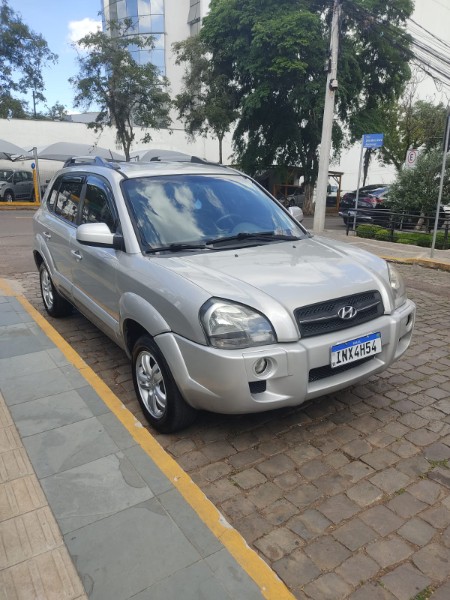 HYUNDAI TUCSON GL 2.0 2007/2007 ALTERNATIVA VEÍCULOS LAJEADO / Carros no Vale