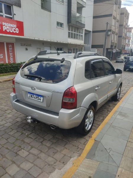 HYUNDAI TUCSON GL 2.0 2007/2007 ALTERNATIVA VEÍCULOS LAJEADO / Carros no Vale