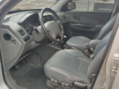 HYUNDAI TUCSON GL 2.0 2007/2007 ALTERNATIVA VEÍCULOS LAJEADO / Carros no Vale