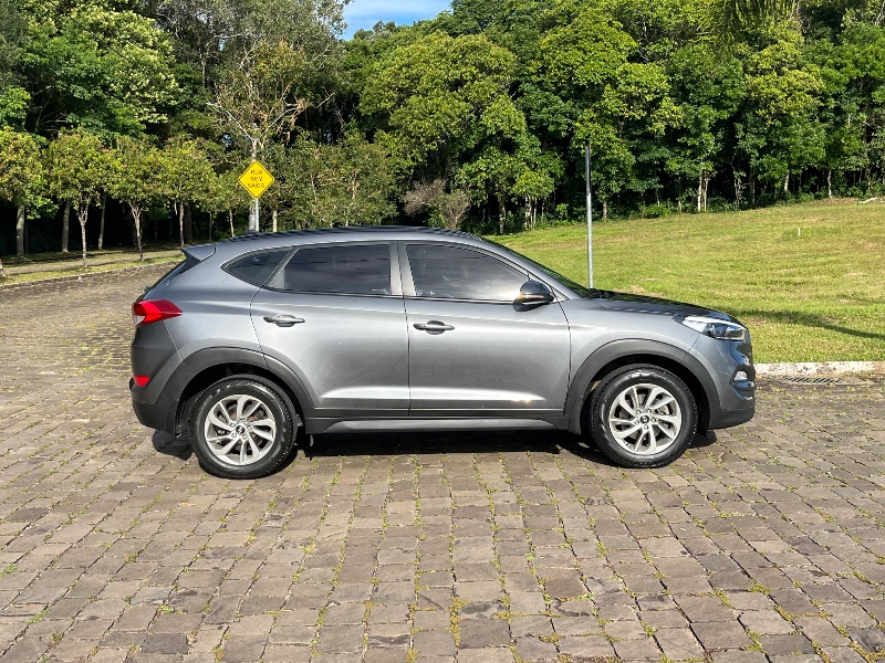 HYUNDAI NEW TUCSON GLS 2018/2018 BOSCO AUTOMÓVEIS GUAPORÉ / Carros no Vale