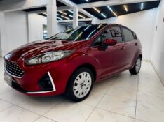 FORD NEW FIESTA 1.6 SE 2018/2018 LUCAS AUTOMÓVEIS BOM RETIRO DO SUL / Carros no Vale