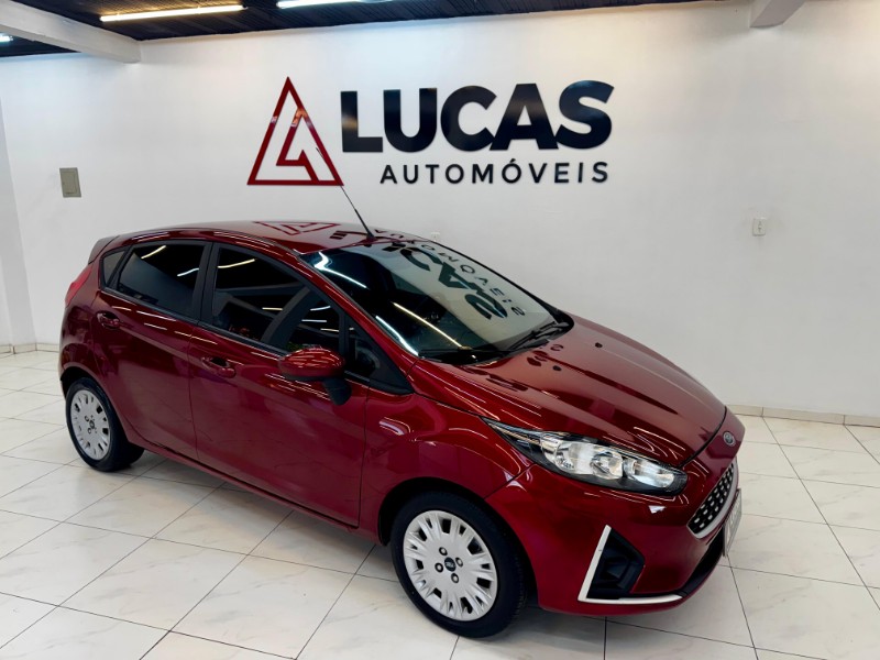 FORD NEW FIESTA 1.6 SE 2018/2018 LUCAS AUTOMÓVEIS BOM RETIRO DO SUL / Carros no Vale