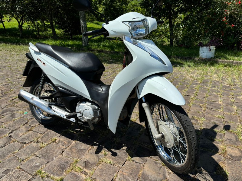 HONDA MOTOS BIZ 110I /2018 RT 811 VEÍCULOS ARROIO DO MEIO / Carros no Vale