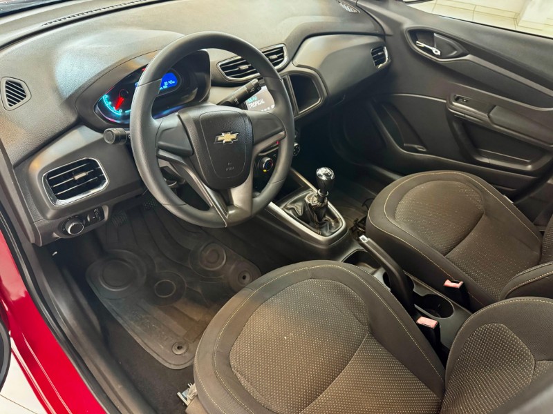 CHEVROLET ONIX 1.4 LT 2015/2015 LUCAS AUTOMÓVEIS BOM RETIRO DO SUL / Carros no Vale