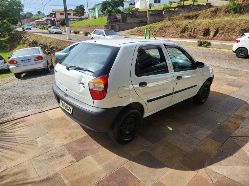 FIAT PALIO EX 1.0 8V FIRE 4P 2001/2001 TS VEÍCULOS ANTA GORDA / Carros no Vale