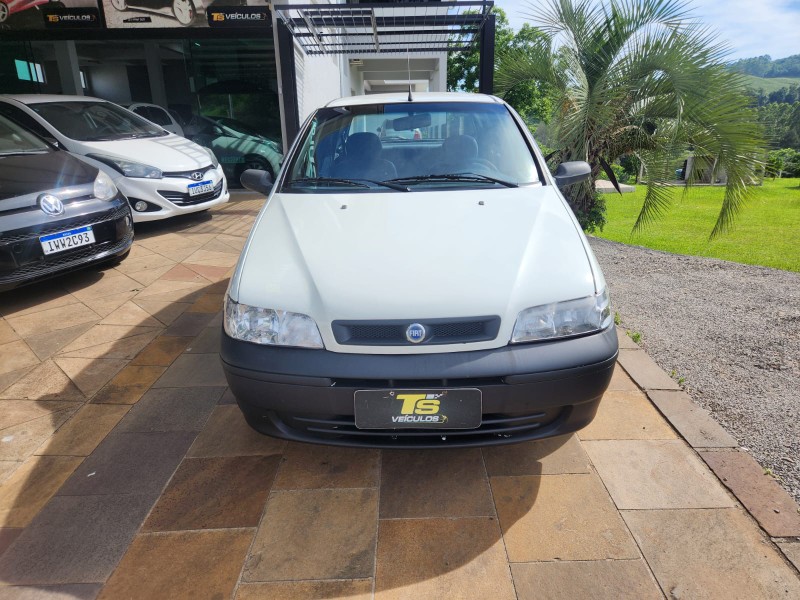 FIAT PALIO EX 1.0 8V FIRE 4P 2001/2001 TS VEÍCULOS ANTA GORDA / Carros no Vale