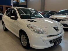 PEUGEOT 207PASSION XR 1.4 2013/2013 LEHMEN VEÍCULOS VENÂNCIO AIRES / Carros no Vale