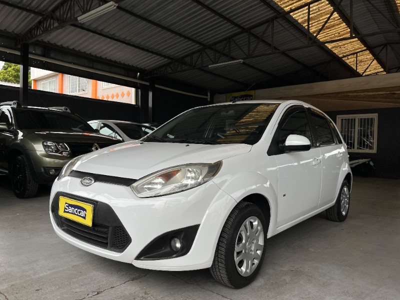 FORD FIESTA ROCAM SE 1.6 8V 2014 2014/2014 SANCCAR VEÍCULOS SANTA CRUZ DO SUL / Carros no Vale