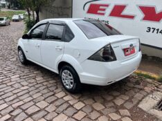 FORD FIESTA SEDAN 1.6 8V FLEX 2013/2013 ELY AUTOMÓVEIS LAJEADO / Carros no Vale