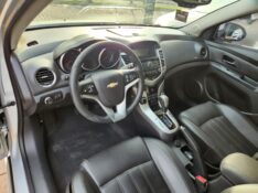 CHEVROLET CRUZE HATCH SPORT6 LT 1.8 2016/2016 TS VEÍCULOS ANTA GORDA / Carros no Vale