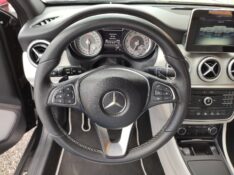 MERCEDES-BENZ GLA 200 ADVANCE 1.6 TURBO 2016/2016 ROSAUTO VEÍCULOS VENÂNCIO AIRES / Carros no Vale