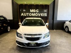 CHEVROLET PRISMA 1.4 LTZ MT 2014/2015 M&C AUTOMÓVEIS CAXIAS DO SUL / Carros no Vale