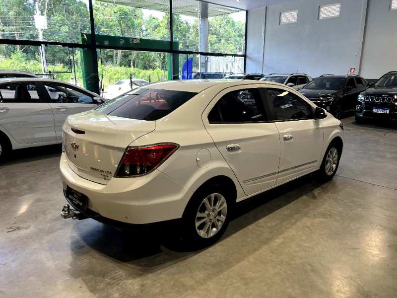 CHEVROLET PRISMA 1.4 LTZ MT 2014/2015 M&C AUTOMÓVEIS CAXIAS DO SUL / Carros no Vale