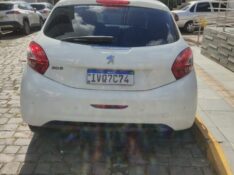 PEUGEOT 208 ACTIVE 1.5 PACK 2014/2015 ALTERNATIVA VEÍCULOS LAJEADO / Carros no Vale