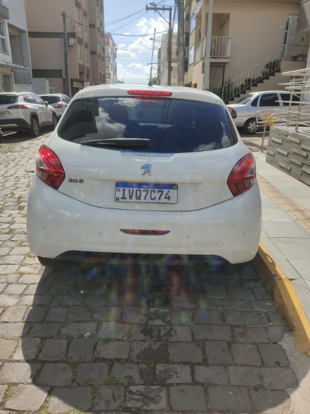 PEUGEOT 208 ACTIVE 1.5 PACK 2014/2015 ALTERNATIVA VEÍCULOS LAJEADO / Carros no Vale