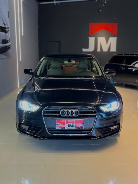 AUDI A4 2.0 16V TFSI 183/180CV MULTITRONIC 2013/2013 JM AUTOMÓVEIS VENÂNCIO AIRES / Carros no Vale