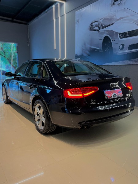 AUDI A4 2.0 16V TFSI 183/180CV MULTITRONIC 2013/2013 JM AUTOMÓVEIS VENÂNCIO AIRES / Carros no Vale