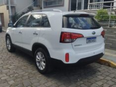 KIA SORENTO EX2 2.4 2013/2014 ALTERNATIVA VEÍCULOS LAJEADO / Carros no Vale