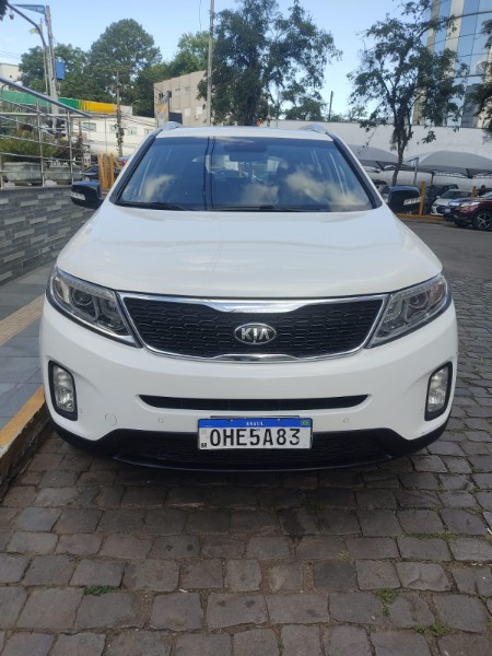 KIA SORENTO EX2 2.4 2013/2014 ALTERNATIVA VEÍCULOS LAJEADO / Carros no Vale