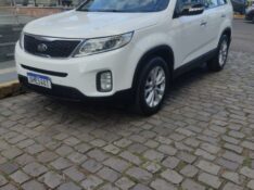 KIA SORENTO EX2 2.4 2013/2014 ALTERNATIVA VEÍCULOS LAJEADO / Carros no Vale