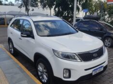 KIA SORENTO EX2 2.4 2013/2014 ALTERNATIVA VEÍCULOS LAJEADO / Carros no Vale