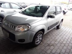 FIAT UNO VIVACE 1.0 2013/2013 TS VEÍCULOS ANTA GORDA / Carros no Vale