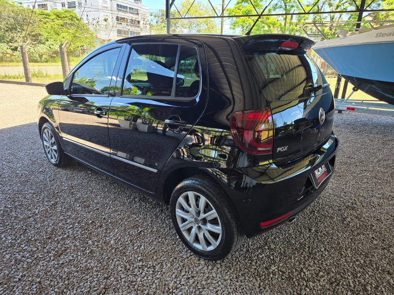 VOLKSWAGEN FOX PRIME 1.6 MI 8V 4P 2011/2011 KOKA MULTIMARCAS | PRAMOTO ESTRELA / Carros no Vale