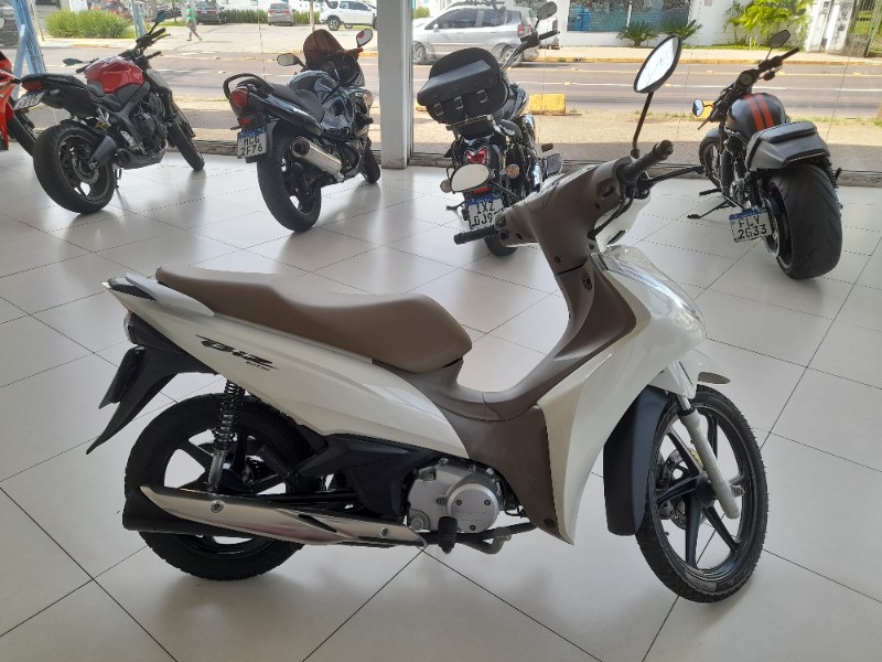 HONDA MOTOS BIZ 125 EX /2018 JASER MOTOS LAJEADO / Carros no Vale