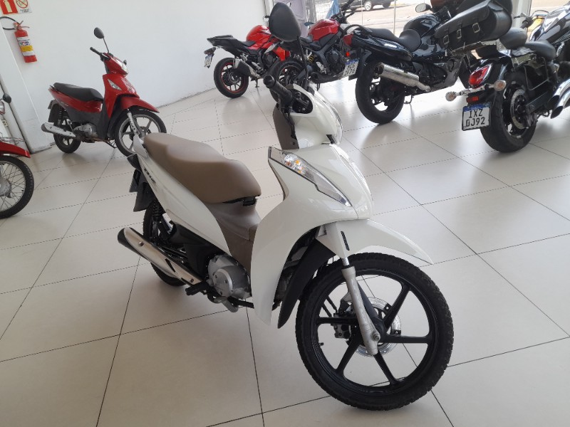 HONDA MOTOS BIZ 125 EX /2018 JASER MOTOS LAJEADO / Carros no Vale