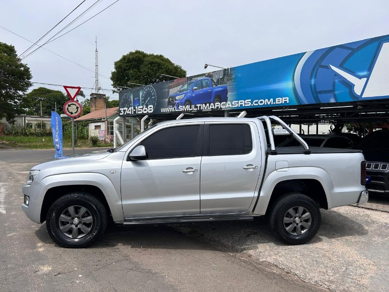 VOLKSWAGEN AMAROK SE CD 2.0 16V TDI 4X4 DIESEL 2011/2011 LS MULTIMARCAS VENÂNCIO AIRES / Carros no Vale